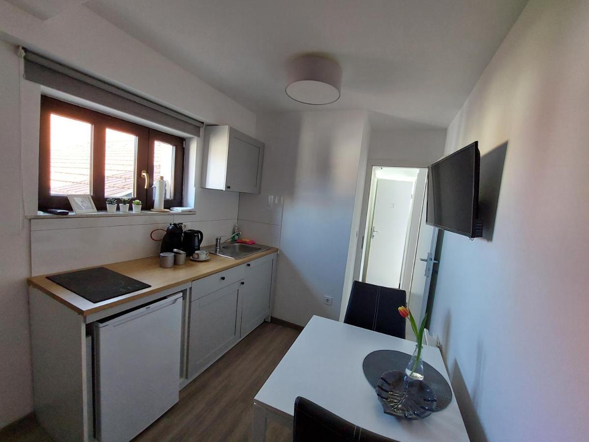 Apartment Trubarjeva33, Near Ljubljana, Free Parking Velike Lasce Exterior photo